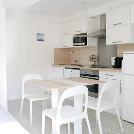 Apartment Sunny In Heart Of Old Town Nice